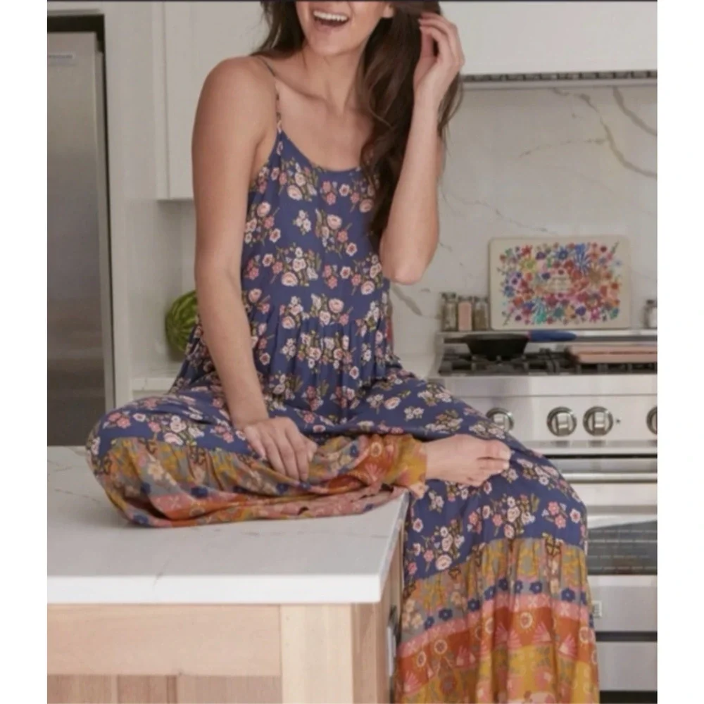 NEW Natural Life Zoe Wide-Leg Jumpsuit Size M Slate Floral Blooms Multicolor C29 - Picture 1 of 9